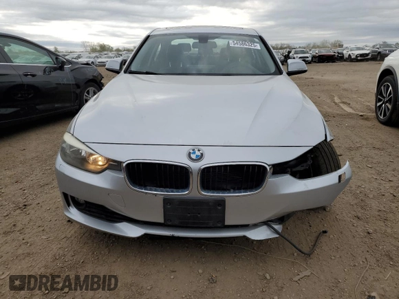 2013 BMW 3 Series 328i xDrive with VIN WBA3B5G56DNP41068, listed as a Copart auction lot 54586325 with 112,441 mi miles and Salvage title. Bid and sale history available at DreamBid. Image 5.