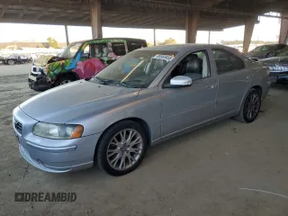 2007 Volvo S60 2.4L Turbo with VIN YV1RS547972602135, listed as a Copart auction lot 88985655 with 0 mi miles and Clean Title. Bid and sale history available at carsss.com. Image 1.