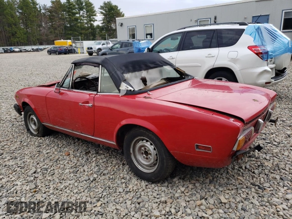 1977 FIAT 124 Spider z VIN 124CS10119615, wystawiony jako Copart lot #54527635 z przebiegiem 92 780 mil mil oraz Czysty tytuł • Clean title. Historia ofert i sprzedaży dostępna na DreamBid. Obrazek 2.