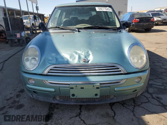 2002 MINI Hardtop with VIN WMWRC33422TE13196, listed as a Copart auction lot 59277643 with 80,501 mi miles and Non Repairable. Bid and sale history available at DreamBid. Image 5.