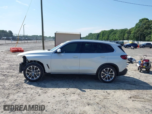 2023 BMW X5 xDrive40i with VIN 5UXCR6C09P9R25706, listed as a IAAI auction lot 42446957 with 34,004 mi miles and . Bid and sale history available at DreamBid. Image 15.