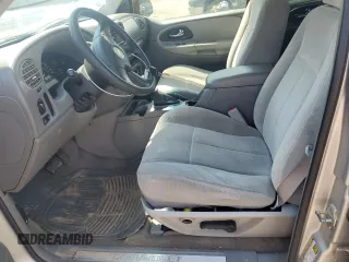 2005 Chevrolet TrailBlazer LS with VIN 1GNDS13S452162960, listed as a Copart auction lot 67789014 with 147,651 mi miles and Salvage Title. Bid and sale history available at DreamBid. Image 7.