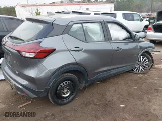 2022 Nissan Kicks SV with VIN 3N1CP5CV1NL488353, listed as a IAAI auction lot 41500908 with 49,594 mi miles. Bid and sale history available at carsss.com. Image 4.