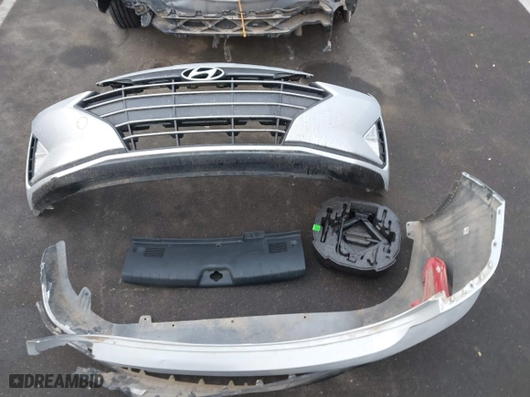 2019 Hyundai Elantra Preferred with VIN KMHD84LF7KU773329, listed as a IAAI auction lot 41434350 with 63,484 mi miles. Bid and sale history available at carsss.com. Image 12.