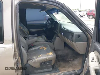 2002 Chevrolet Suburban LT with VIN 1GNEC16Z32J197548, listed as a IAAI auction lot 42258025 with 330,484 mi miles and . Bid and sale history available at DreamBid. Image 5.