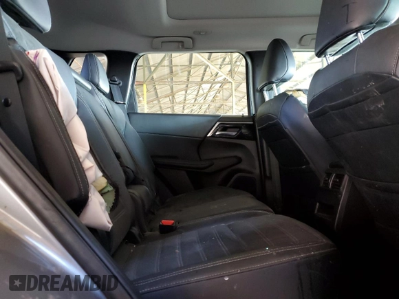 2022 Mitsubishi Outlander SE z VIN JA4J3UA83NZ006458, wystawiony jako Copart lot #51018605 z przebiegiem 77 731 mil mil oraz Szkoda całkowita • Salvage title. Historia ofert i sprzedaży dostępna na DreamBid. Obrazek 12.