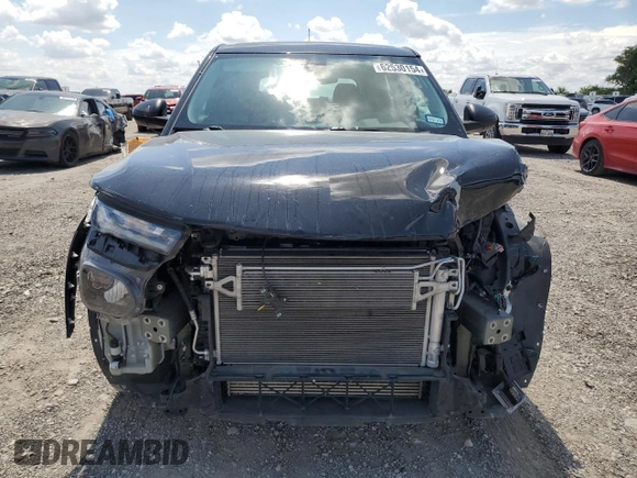 2021 Chevrolet TrailBlazer LS with VIN KL79MMS2XMB111955, listed as a Copart auction lot 62530154 with 35,220 mi miles and Salvage Title. Bid and sale history available at DreamBid. Image 4.