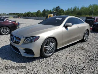 2018 Mercedes-Benz E 400 z VIN WDD1J6FB9JF018045, wystawiony jako Copart lot #52934625 z przebiegiem 87 269 mil mil oraz Szkoda całkowita • Salvage title. Historia ofert i sprzedaży dostępna na DreamBid. Obrazek 1.