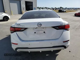 2024 Nissan Sentra SV z VIN 3N1AB8CV9RY231747, wystawiony jako Copart lot #53810205 z przebiegiem 17 746 mil mil oraz Szkoda całkowita • Salvage title. Historia ofert i sprzedaży dostępna na DreamBid. Obrazek 6.