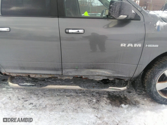 2010 Dodge Ram 1500 Sport with VIN 1D7RV1CT2AS104134, listed as a IAAI auction lot 41628600 with 110,921 mi miles. Bid and sale history available at carsss.com. Image 6.