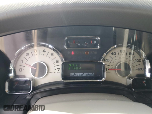 2014 Ford Expedition Limited с VIN 1FMJU2A50EEF03175, выставлен на аукционе Copart как лот 64930025 с пробегом 102 909 миль миль и Списание • Salvage title. История ставок и продаж доступна на DreamBid. Изображение 9.