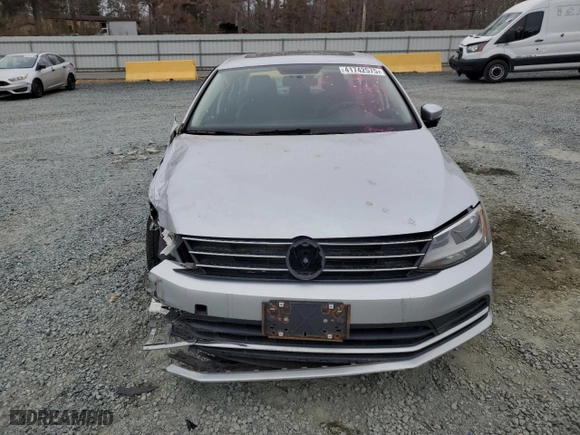 2015 Volkswagen Jetta Sedan 1.8T SE with VIN 3VWD17AJ9FM228936, listed as a Copart auction lot 41742575 with 68,125 mi miles and Salvage Title. Bid and sale history available at carsss.com. Image 5.