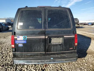 1994 Chevrolet Astro Cargo Van with VIN 1GBDM19Z6RB247302, listed as a Copart auction lot 43001285 with 108,889 mi miles and Salvage Title. Bid and sale history available at carsss.com. Image 6.