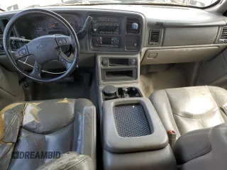 2004 Chevrolet Tahoe LS z VIN 1GNEC13T34R228124, wystawiony jako Copart lot #57317335 z przebiegiem 198 495 mil mil oraz Szkoda całkowita • Salvage title. Historia ofert i sprzedaży dostępna na DreamBid. Obrazek 8.