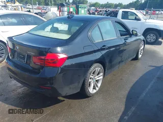 2016 BMW 3 Series 328i z VIN WBA8E9G58GNT86154, wystawiony jako IAAI lot #42507233 z przebiegiem 155 201 mil mil oraz . Historia ofert i sprzedaży dostępna na DreamBid. Obrazek 4.
