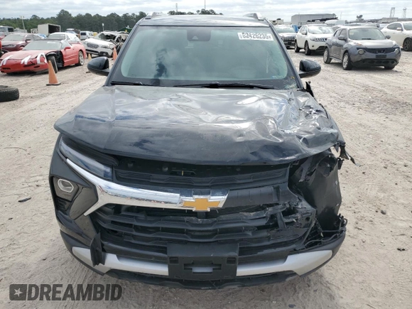 2025 Chevrolet TrailBlazer LT with VIN KL79MPSL8SB030508, listed as a Copart auction lot 52126235 with 3,111 mi miles and Salvage Title. Bid and sale history available at DreamBid. Image 5.
