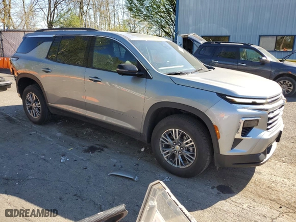 2024 Chevrolet Traverse AWD LT with VIN 1GNEVGKS5RJ189421, listed as a Copart auction lot 53678385 with 17,019 mi miles and Clean Title. Bid and sale history available at carsss.com. Image 4.