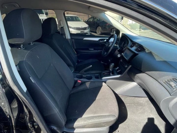 2019 Nissan Sentra SV with VIN 3N1AB7AP2KY255070, listed as a Copart auction lot 52458585 with 101,895 mi miles and Clean Title. Bid and sale history available at carsss.com. Image 5.