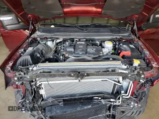 2024 Ram 2500 Laramie z VIN 3C6UR5NL3RG103131, wystawiony jako Copart lot #67840964 z przebiegiem 131 962 mil mil oraz Szkoda całkowita • Salvage title. Historia ofert i sprzedaży dostępna na DreamBid. Obrazek 11.
