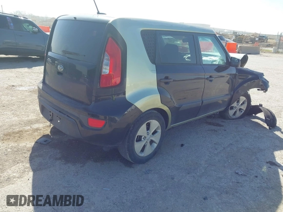 2013 Kia Soul with VIN KNDJT2A50D7503638, listed as a IAAI auction lot 41852148 with 103,489 mi miles. Bid and sale history available at carsss.com. Image 4.