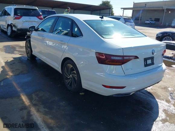 2019 Volkswagen Jetta SEL Premium with VIN 3VWG57BU8KM069380, listed as a IAAI auction lot 41701845 with 50,107 mi miles. Bid and sale history available at carsss.com. Image 3.