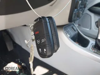 2018 Jeep Compass Latitude z VIN 3C4NJCBBXJT193295, wystawiony jako IAAI lot #41958808 z przebiegiem 121 440 mil mil oraz . Historia ofert i sprzedaży dostępna na DreamBid. Obrazek 11.