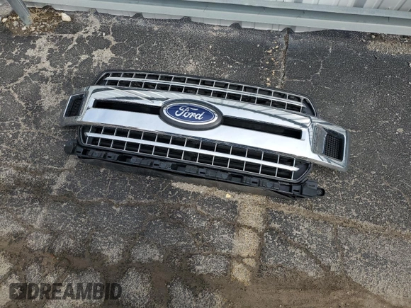 2020 Ford F-150 XL with VIN 1FTEW1EP1LKF36366, listed as a Copart auction lot 50186345 with 44,947 mi miles and Salvage Title. Bid and sale history available at DreamBid. Image 12.