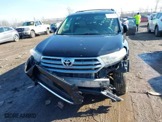 2013 Toyota Highlander with VIN 5TDBK3EH8DS227166, listed as a IAAI auction lot 41497288 with 162,367 mi miles. Bid and sale history available at carsss.com. Image 6.