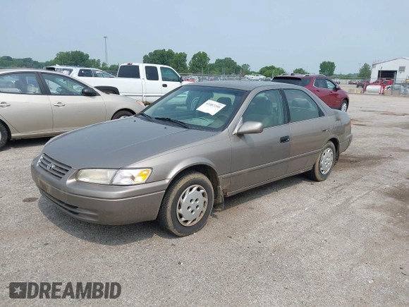 1999 Toyota Camry LE с VIN 4T1BG28K2XU873401, выставлен на аукционе IAAI как лот 42487295 с пробегом 163 315 миль миль и . История ставок и продаж доступна на DreamBid. Изображение 2.