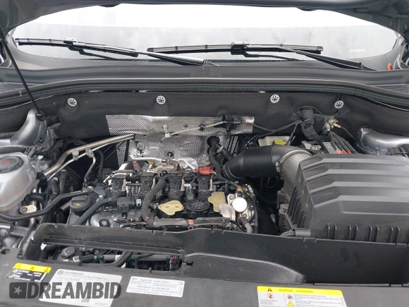 2024 Volkswagen Atlas SEL Premium R-Line with VIN 1V2FR2CA7RC595004, listed as a IAAI auction lot 42425330 with 16,171 mi miles and . Bid and sale history available at DreamBid. Image 10.