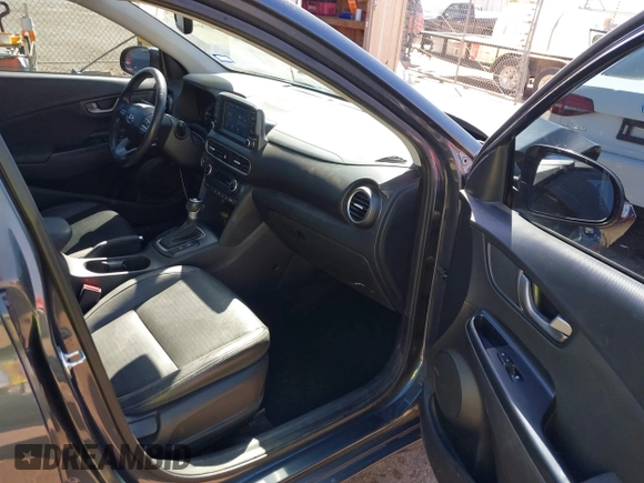2019 Hyundai Kona Limited with VIN KM8K33A57KU223932, listed as a IAAI auction lot 41869416 with 102,424 mi miles. Bid and sale history available at carsss.com. Image 5.