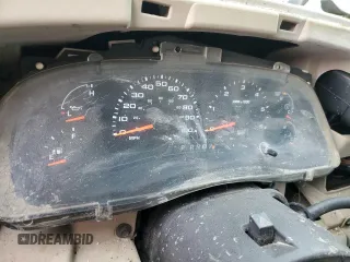 2005 Ford Excursion Eddie Bauer z VIN 1FMNU44L15ED03851, wystawiony jako Copart lot #46347405 z przebiegiem Nie podano mil oraz Nie do naprawy • Non repairable. Historia ofert i sprzedaży dostępna na DreamBid. Obrazek 9.