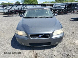 2005 Volvo S60 with VIN YV1RS592452426153, listed as a Copart auction lot 53129744 with 191,056 mi miles and Salvage Title. Bid and sale history available at carsss.com. Image 5.