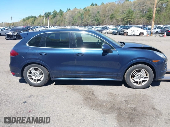 2012 Porsche Cayenne S z VIN WP1AB2A27CLA49899, wystawiony jako IAAI lot #42081215 z przebiegiem 147 920 mil mil oraz . Historia ofert i sprzedaży dostępna na DreamBid. Obrazek 13.