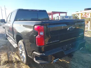 2024 Chevrolet Silverado 1500 with VIN 2GCUDJED2R1167839, listed as a IAAI auction lot 40941721 with Not Provided miles and . Bid and sale history available at DreamBid. Image 3.