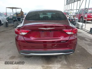 2015 Chrysler 200 Limited z VIN 1C3CCCAB5FN605797, wystawiony jako IAAI lot #42418609 z przebiegiem 93 571 mil mil oraz . Historia ofert i sprzedaży dostępna na DreamBid. Obrazek 17.