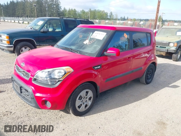 2013 Kia Soul with VIN KNDJT2A58D7612851, listed as a IAAI auction lot 42036713 with 188,886 mi miles. Bid and sale history available at carsss.com. Image 2.