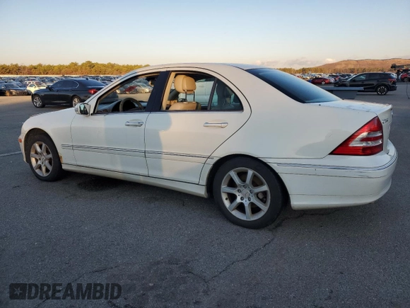 2007 Mercedes-Benz C 280 Luxury z VIN WDBRF92H07F908967, wystawiony jako Copart lot #57304005 z przebiegiem Nie podano mil oraz Nie do naprawy • Non repairable. Historia ofert i sprzedaży dostępna na DreamBid. Obrazek 2.