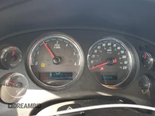 2007 GMC Sierra Denali z VIN 2GTEK638671727288, wystawiony jako Copart lot #88502795 z przebiegiem 170 723 mil mil oraz Szkody całkowita. Historia ofert i sprzedaży dostępna na DreamBid. Obrazek 8.