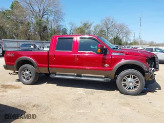 2015 Ford Super Duty F-250 SRW Lariat with VIN 1FT7W2BT5FED40059, listed as a IAAI auction lot 41762002 with 117,036 mi miles. Bid and sale history available at carsss.com. Image 14.