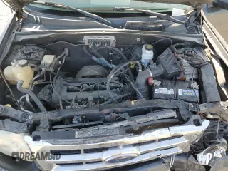 2008 Ford Escape XLS с VIN 1FMCU02Z08KB06103, выставлен на аукционе Copart как лот 60934415 с пробегом Не указан миль и Списание • Salvage title. История ставок и продаж доступна на DreamBid. Изображение 12.