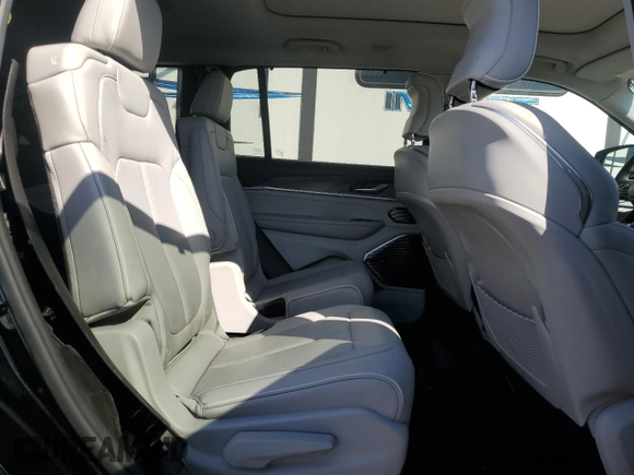 2022 Jeep Grand Cherokee Overland with VIN 1C4RJKDG1N8538318, listed as a Copart auction lot 53633625 with 22,913 mi miles and Salvage title. Bid and sale history available at DreamBid. Image 11.