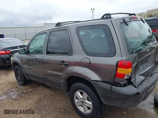 2006 Ford Escape XLS with VIN 1FMYU92ZX6KB10330, listed as a IAAI auction lot 41855529 with 249,548 mi miles. Bid and sale history available at carsss.com. Image 15.