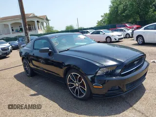 2013 Ford Mustang V6 with VIN 1ZVBP8AM7D5245937, listed as a IAAI auction lot 41942028 with 207,037 mi miles and . Bid and sale history available at DreamBid. Image 1.