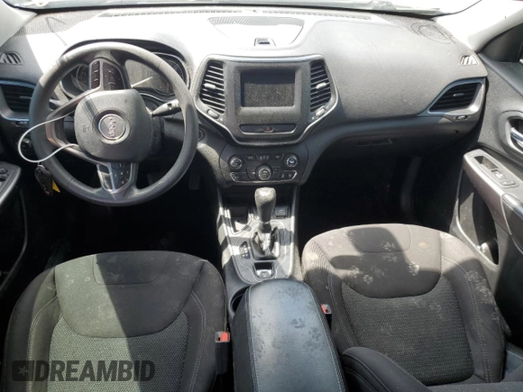 2019 Jeep Cherokee Latitude с VIN 1C4PJLCBXKD114772, выставлен на аукционе Copart как лот 54830985 с пробегом 105 976 миль миль и Списание • Salvage title. История ставок и продаж доступна на DreamBid. Изображение 8.