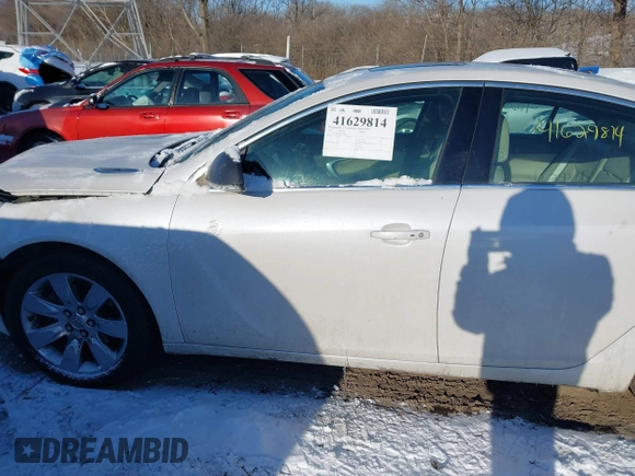 2016 Buick Regal Premium II with VIN 2G4GS5GX2G9197807, listed as a IAAI auction lot 41629814 with 120,251 mi miles. Bid and sale history available at carsss.com. Image 14.