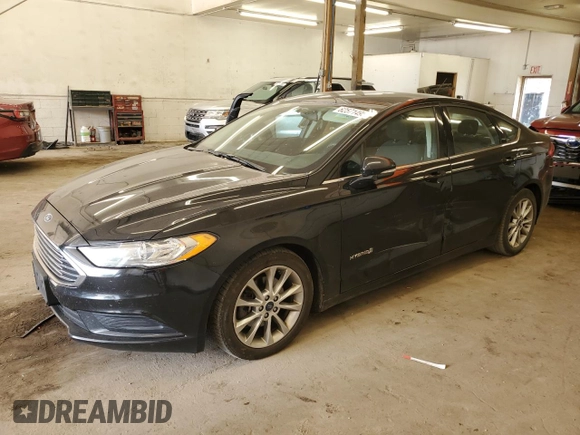 2017 Ford Fusion Hybrid SE z VIN 3FA6P0LU2HR247283, wystawiony jako Copart lot #62571495 z przebiegiem 167 042 mil mil oraz Nie do naprawy • Non repairable. Historia ofert i sprzedaży dostępna na DreamBid. Obrazek 1.