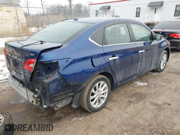 2018 Nissan Sentra SV z VIN 3N1AB7AP9JL621702, wystawiony jako IAAI lot #41345265 z przebiegiem 73 949 mil mil oraz . Historia ofert i sprzedaży dostępna na DreamBid. Obrazek 4.