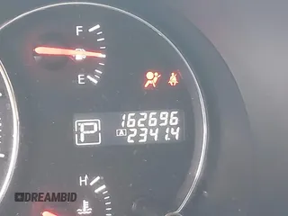 2014 Nissan Maxima SV z VIN 1N4AA5AP3EC483277, wystawiony jako IAAI lot #41497452 z przebiegiem 162 696 mil mil oraz . Historia ofert i sprzedaży dostępna na DreamBid. Obrazek 16.