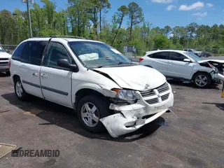 2005 Dodge Caravan SXT with VIN 1D4GP45R05B103877, listed as a IAAI auction lot 42146697 with 361,909 mi miles and . Bid and sale history available at DreamBid. Image 1.